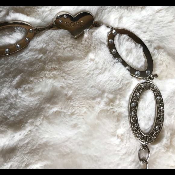 🎉XOXO SILVER BELT🎉 - Picture 5 of 10